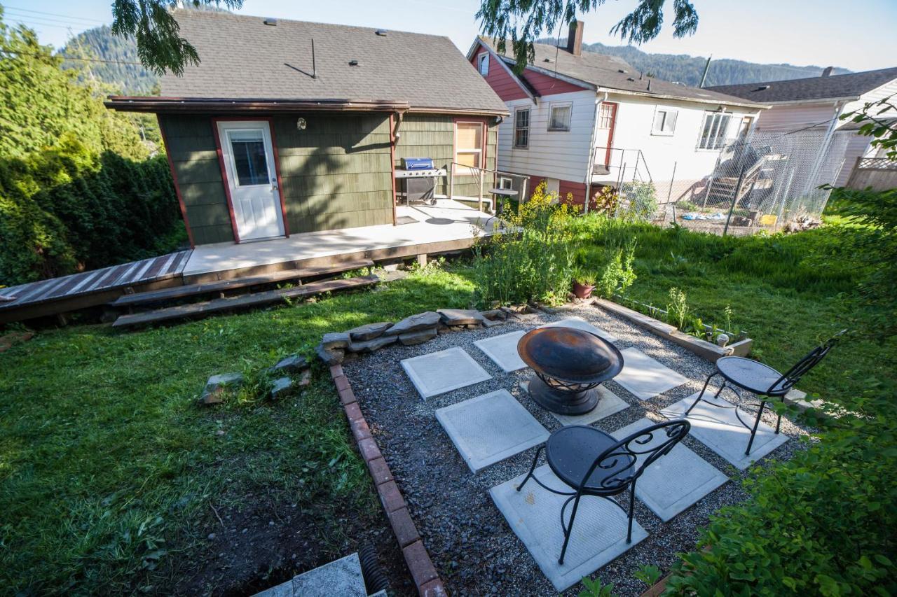 Huckleberry Cottage Prince Rupert Exterior foto